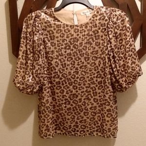Vine & Love Balloon Sleeve Leopard Print Top